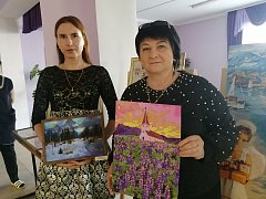 В Горном состоялась выставка творческих работ