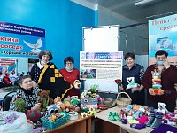 Творческая мастерская "Доброцентр" дарит добро
