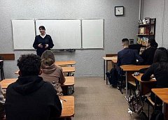 Саратовским школьникам рассказали, кто такие дропперы и как не оказаться вовлечёнными в мошенничество 