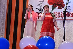 Красная гвоздика — символ памяти, символ Победы