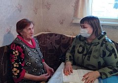 Социальная служба всегда "на связи" со своими подопечными