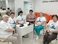 Людей мудрого возраста научили весь свой блог