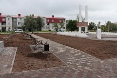 Центральная площадь растет и хорошеет