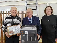 Основателю тенниса в Горном – 85!