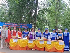 Краснопартизанский район - участник VI районного Фестиваля пирога в Духовницком районе 