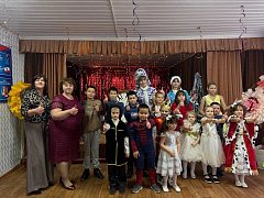 Новогодняя ёлка «Под снежным серебром» порадовала юных жителей села Беленка