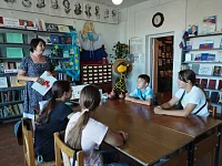  Юных читателей  библиотеки поселка Римско-Корсаковка познакомили с книгами о природе