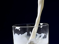 За стаканом молока стоит целая наука!
