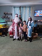 Волонтеры группы "За наших" дали старт новогодним поздравлениям