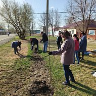 Сотрудники КЦСОН — участники акции «Сад Памяти»