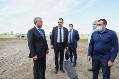 Вячеслав Володин посетил строящуюся инфекционную больницу в Саратове