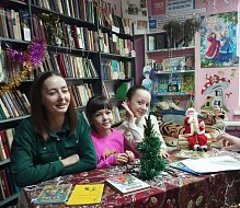 В Беленской библиотеке детям рассказали, как проходит празднование Нового года в других странах