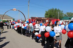МЫ ПАМЯТЬ ПРОНЕСЕМ СКВОЗЬ ГОДЫ...