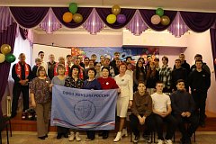 В фойе Детской школы искусств прошло мероприятие ко Дню народного единства