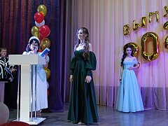Выпускной бал! Пришла пора прощаться  с детством