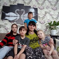 Главное - чтобы был мир на земле и хлеб на столе! А дети – это радость!