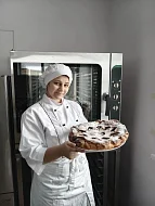 Студентка Краснопартизанского политехнического лицея показала путь к мастерству осетинских пирогов на чемпионате «Профессионалы»