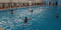 В "Дельфине" прошла товарищеская встреча по водному поло