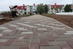 Центральная площадь растет и хорошеет