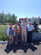 Хранитель музейных предметов провела экскурсию для родных Героя Советского Союза И.М.Хрущева