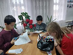 В  сельском клубе с.Беленка  прошел марафон  рисунков "Милая, любимая, самая красивая!"