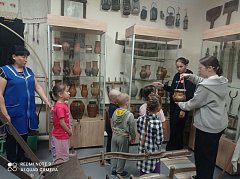 Малыши впервые побывали в музейной комнате