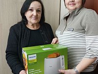 Жительница Краснопартизанского района получила подарок за своевременную оплату газа