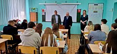 Состоялась встреча главы района с выпускниками школ