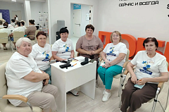 Людей мудрого возраста научили весь свой блог