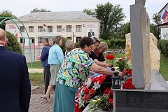 В Районном ДК прошел праздник ко Дню Государственного флага