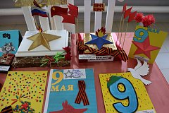 Дети рисуют Победу и готовят поделки, посвященные ей
