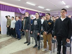 Достойно  служите, земляки!