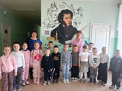 Подготовительная группа "Малыша" готовится к школе  