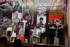 В Доме культуры п. Горный состоялся районный конкурс театрализованных постановок ко Дню Победы