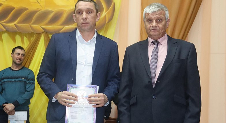 Хлеборобы Краснопартизанского  района отметили свой профессиональный праздник