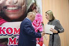 В районном ДК прошел праздник ко Дню Матери