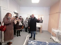 Представители районных газет побывали в новой инфекционной больнице 
