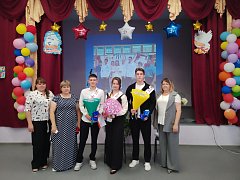 В селе Сулак выпускникам вручены аттестаты
