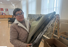 Краснопартизанцы освоили изготовление маскировочных нашлемников