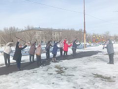 "Серебряные" волонтеры посвятили спортивное мероприятие Крымской весне