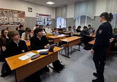 Саратовским школьникам рассказали, кто такие дропперы и как не оказаться вовлечёнными в мошенничество 