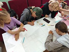 Дети рисовали рисунки о Родине-России