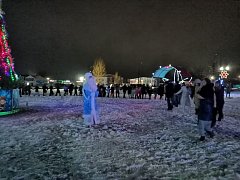На Центральной площади состоялась праздничная программа