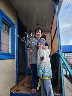 Сохраняя обычаи предков: волонтеры раздали веточки Вербы в преддверии Вербного Воскресения