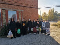 Школьники приняли участие в акции по сбору гумпомощи